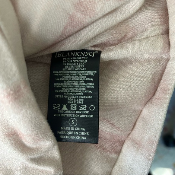 BLANKNYC Tie-Dye Zip-Up Faux Suede Jacket in Hippie Dippie Pink Sz S - Picture 6 of 6
